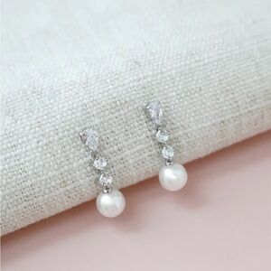 Kailee P Lulu Pearl Drop Earrings